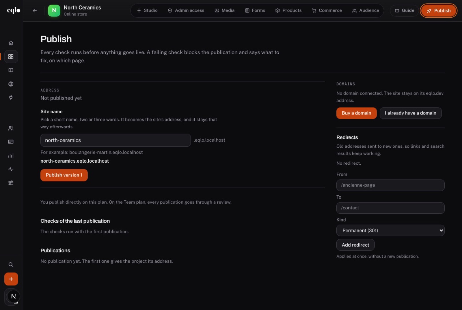 Publish screen of the North Ceramics store: the site name field, the button to publish version 1, the domain options and a redirect form